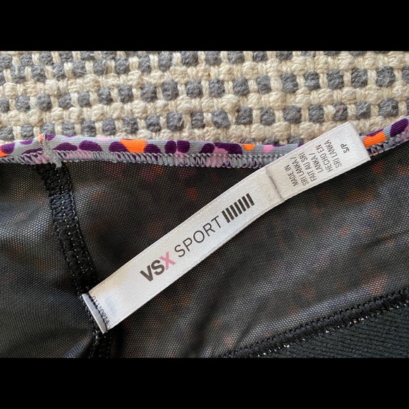 Multicolored Leopard Victoria’s Secret sport bra - Picture 5 of 5